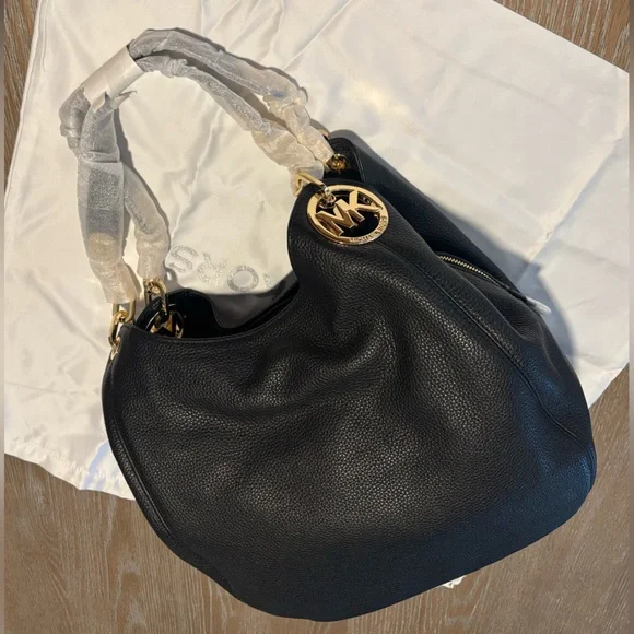 NWT! 🖤 MICHAEL Michael Kors • Fulton Large Leather Shoulder Bag - Black / Gold - Picture 12 of 16